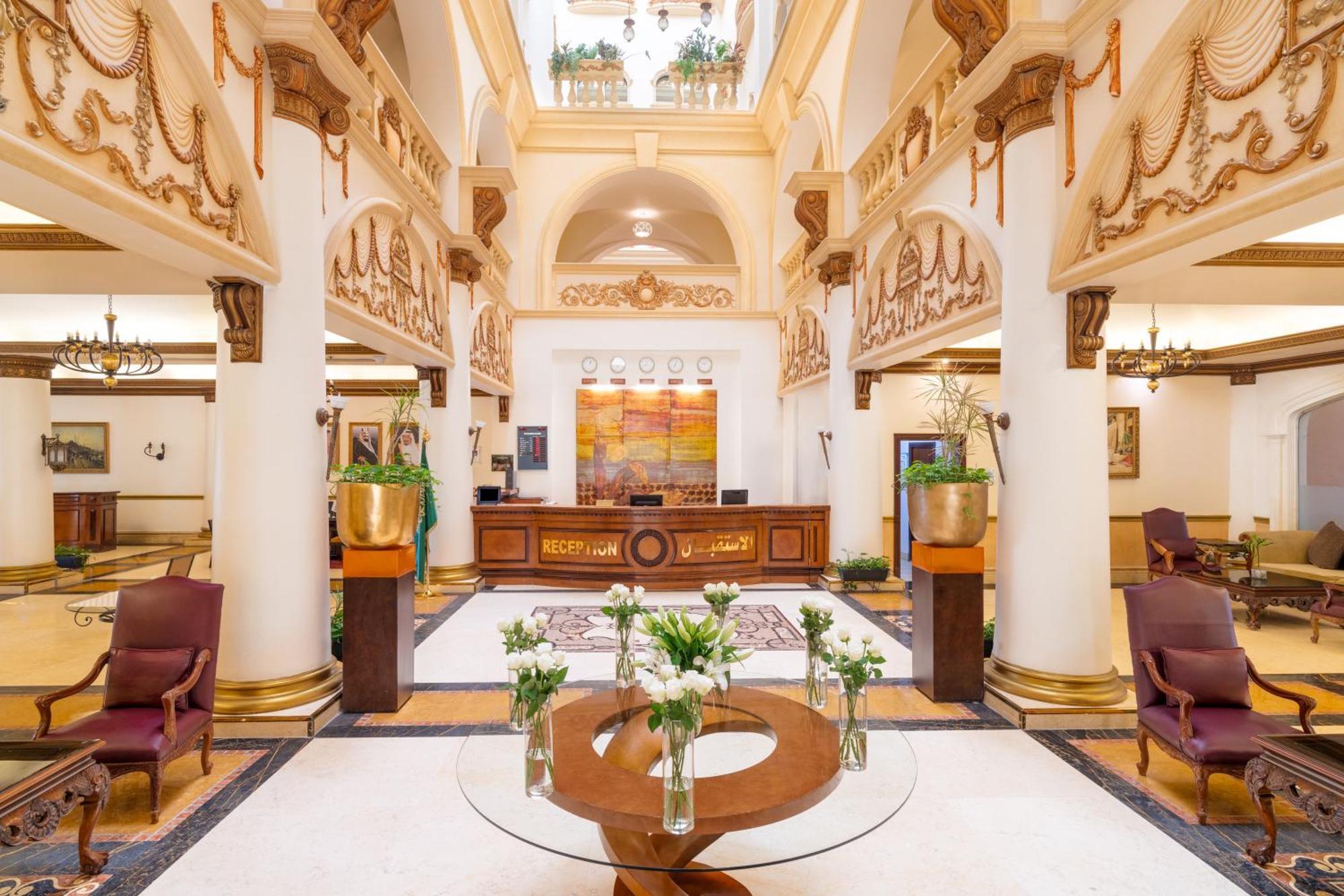 Hotel Move