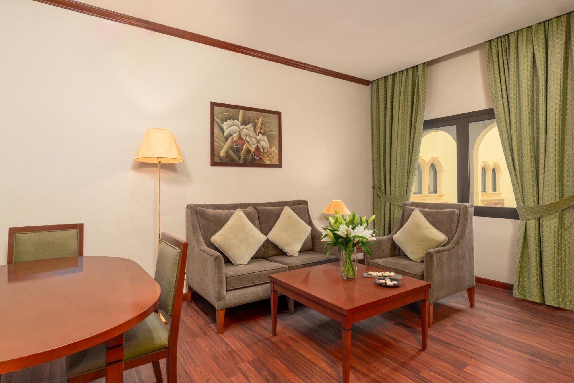 Move Hotel 4*