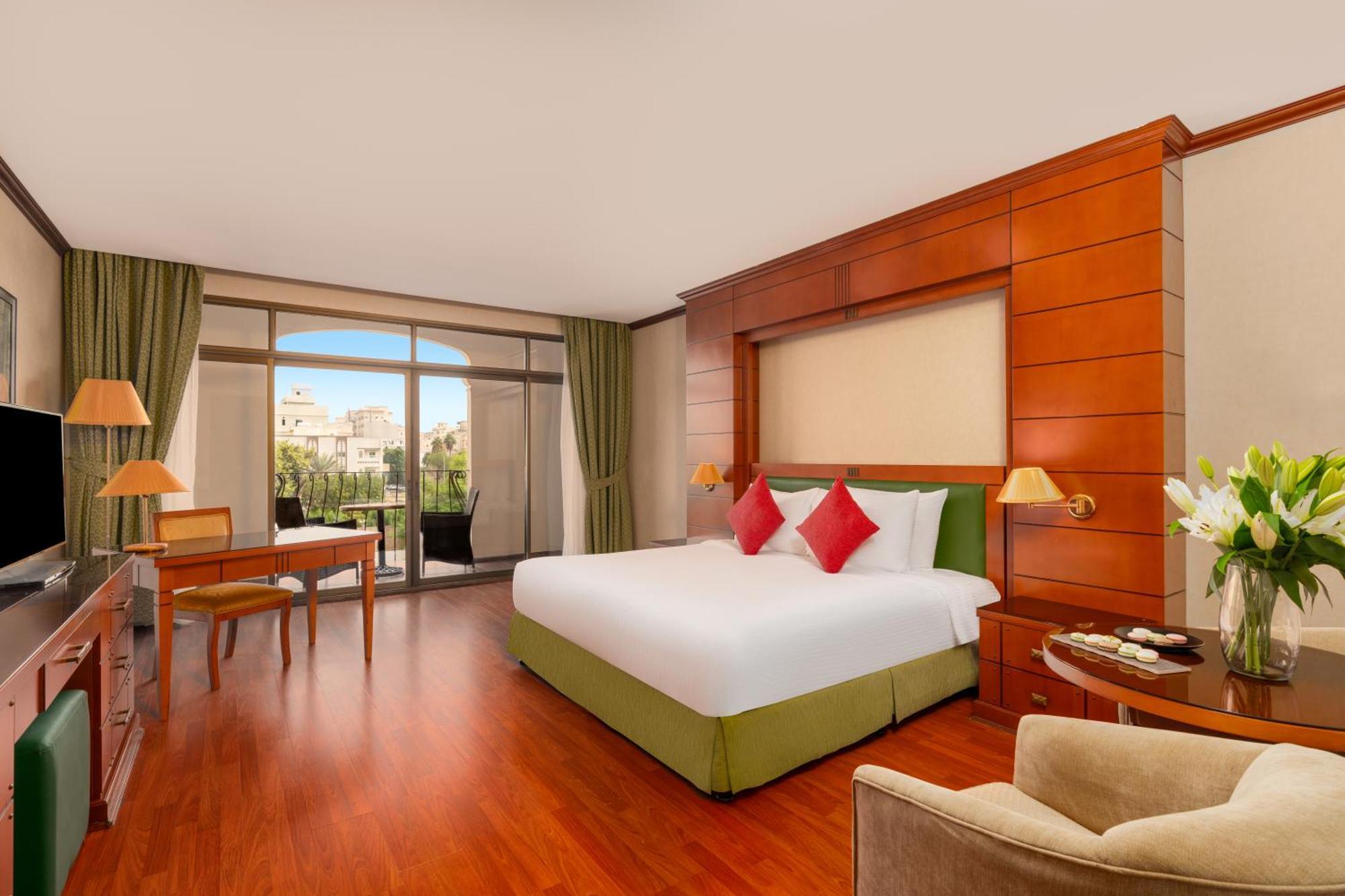 Hotel Move